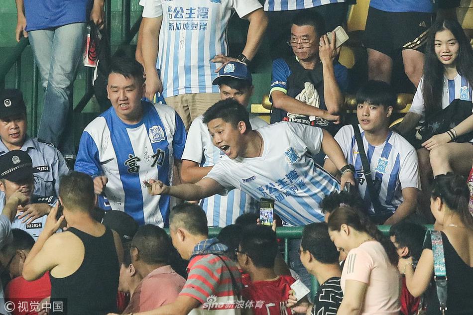 乐鱼APP-从广州队豪取连胜备战社区盾到瓦伦西亚围绕全明星赛刷新队史纪录，里程碑夜莱比锡主帅复盘的简单介绍-乐鱼APP